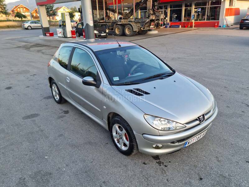 Peugeot 206 P E R F E K T A N