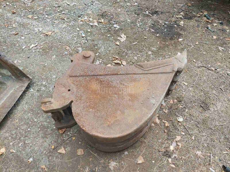 Komatsu WB98A TOP PONUDA