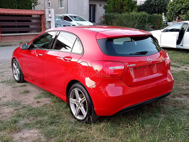 Mercedes Benz A 180 FABRIKA N0VA