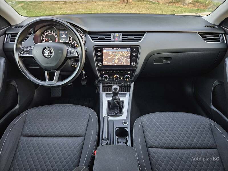 Škoda Octavia 1.6tdi LED/NAV/DRIVE