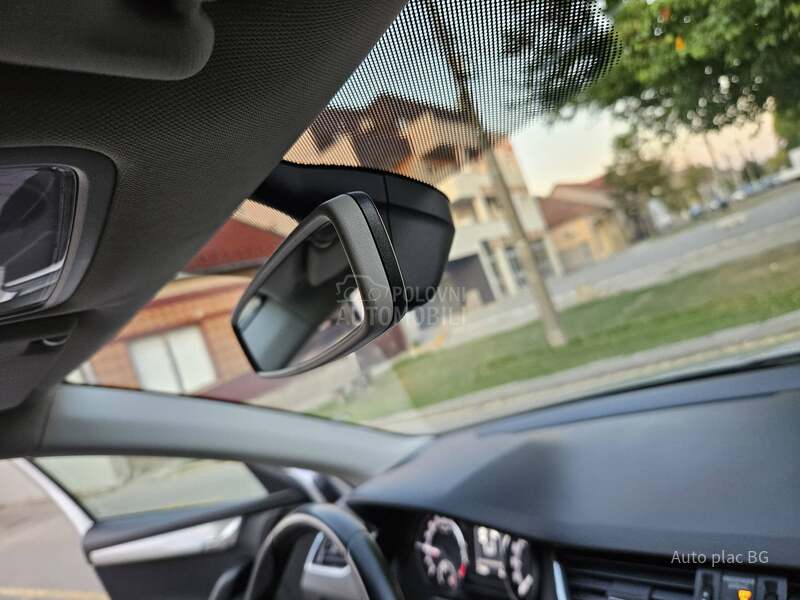 Škoda Octavia 1.6tdi LED/NAV/DRIVE