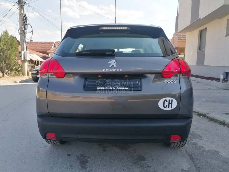 Peugeot 2008 1.6i ALLURE CH