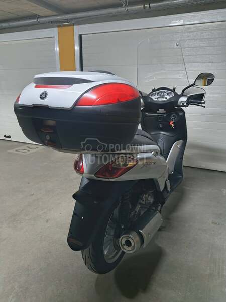 Yamaha X City 250 X max