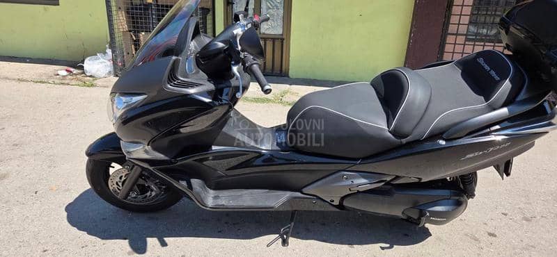 Honda Silver Wing 400