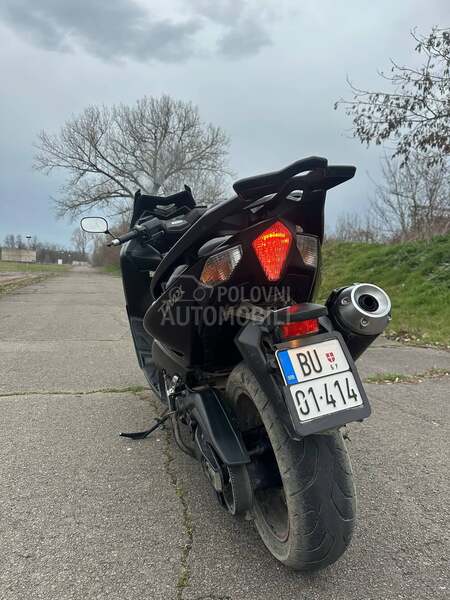 Yamaha Tmax
