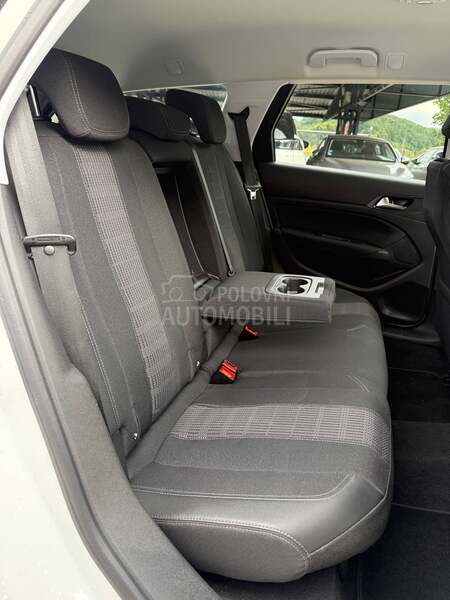 Peugeot 308 ALLURE 1.5 HDi 130