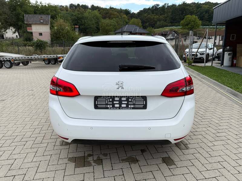 Peugeot 308 ALLURE 1.5 HDi 130