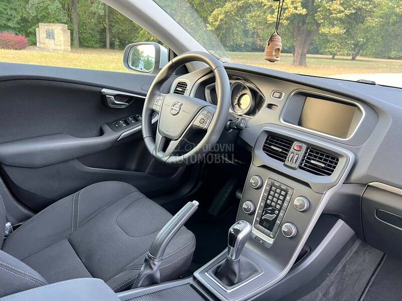 Volvo V40 D2 2.0