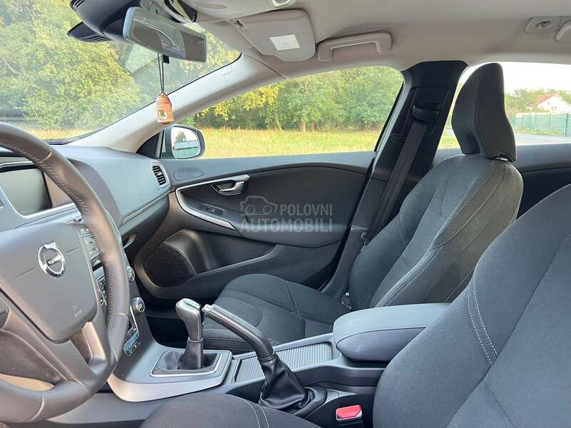 Volvo V40 D2 2.0