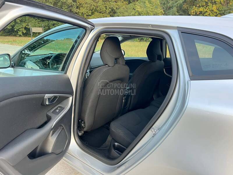Volvo V40 D2 2.0