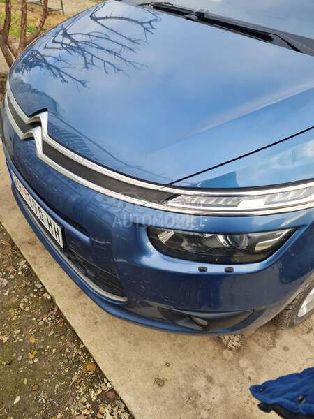Citroen C4 Grand Picasso ad blu