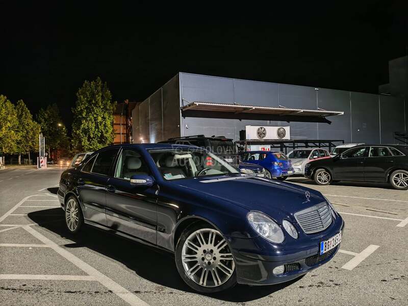 Mercedes Benz E 220 W211