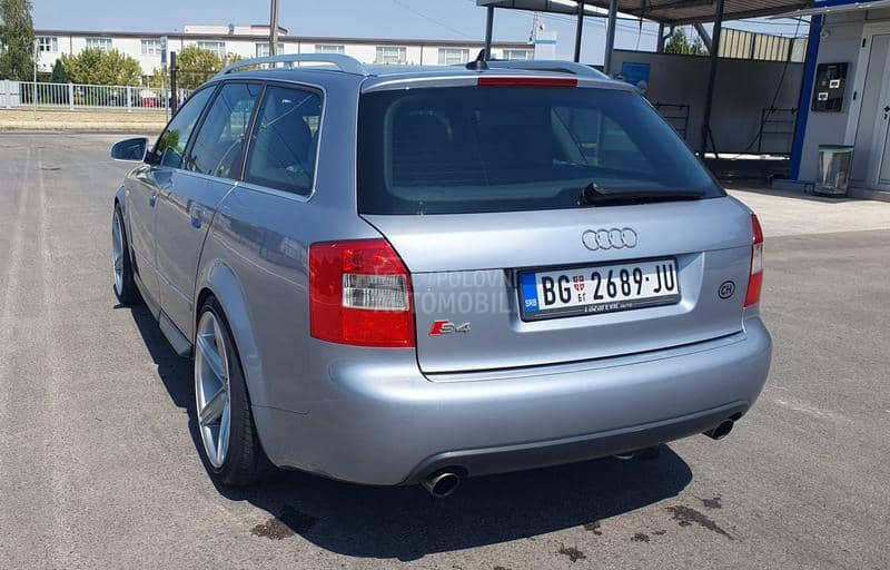 Audi S4 