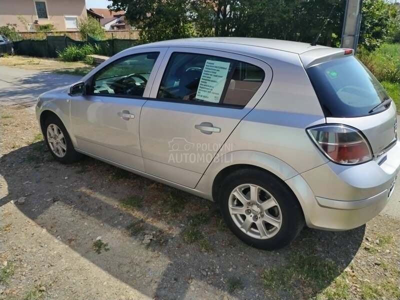 Opel Astra H 
