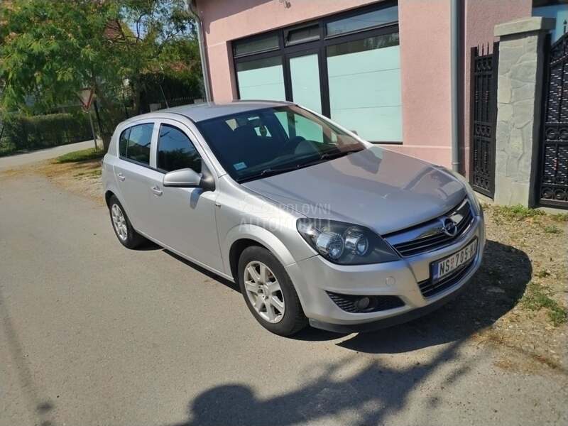Opel Astra H 