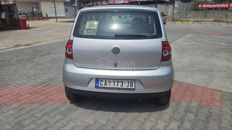 auto u delovima