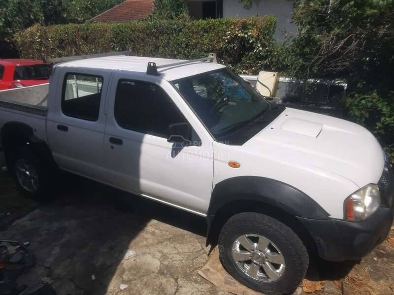 Nissan Navara 2.5