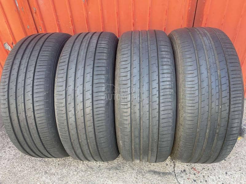 Falken 215/55 R17 Letnja