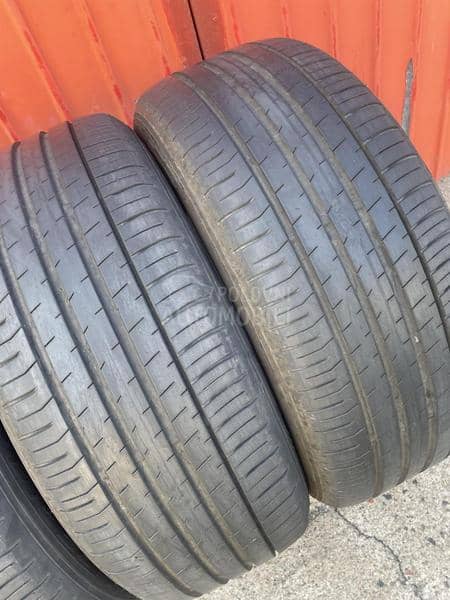 Falken 215/55 R17 Letnja