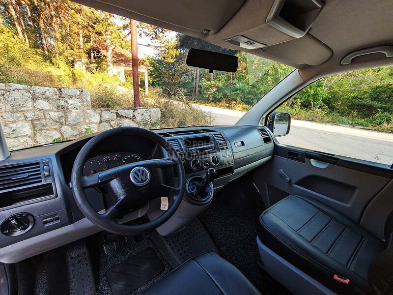 Volkswagen Transporter T5 1.9 TDI