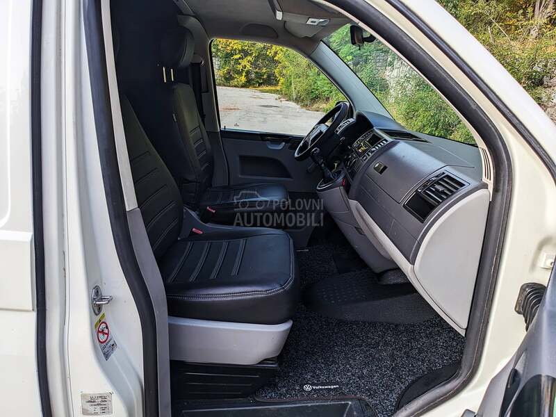 Volkswagen Transporter T5 1.9 TDI