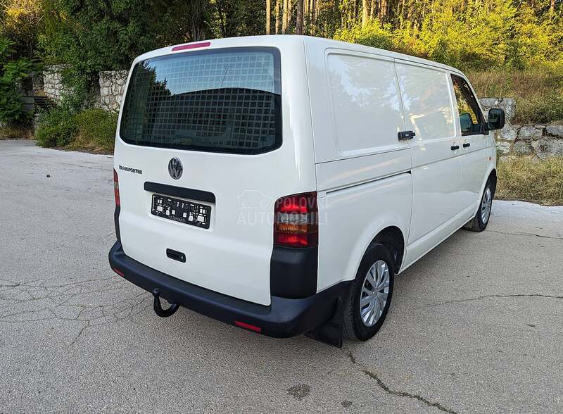 Volkswagen Transporter T5 1.9 TDI