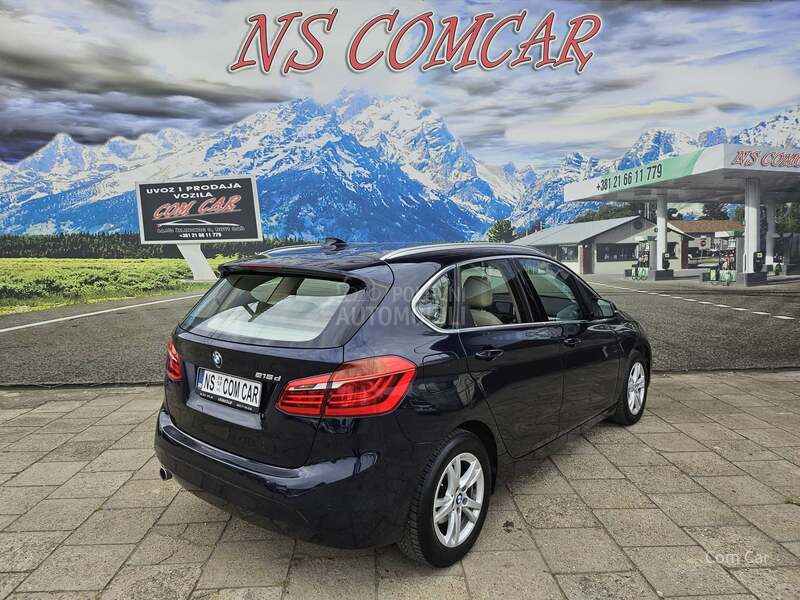 BMW 216 N A V I G A C I J A