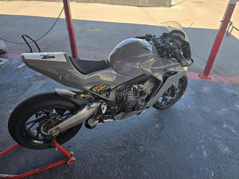Honda cbr650F