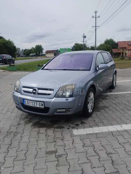 Opel Signum 