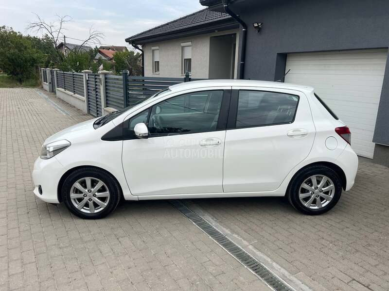 Toyota Yaris 1 . 0 /O R G  K M/