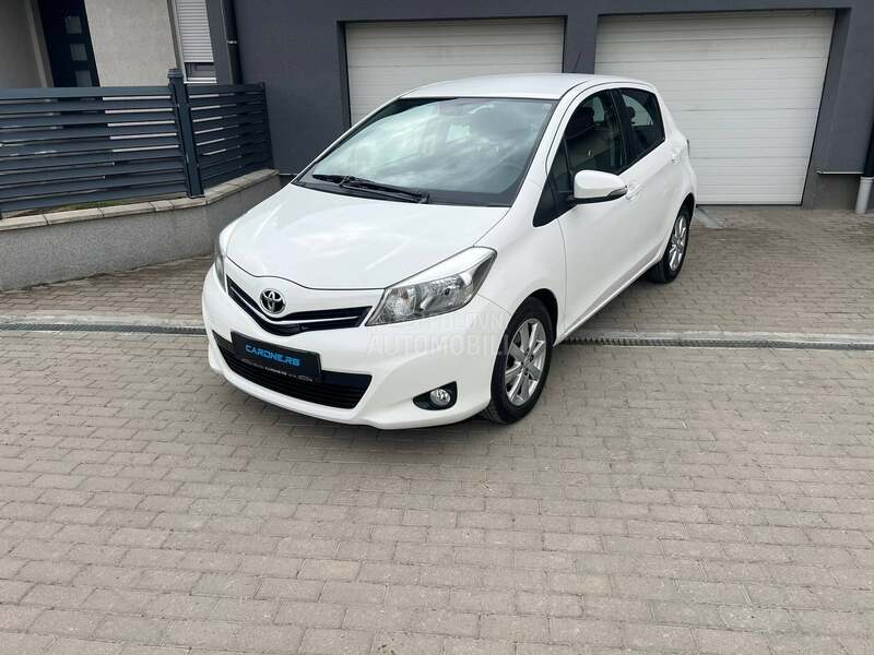 Toyota Yaris 1 . 0 /O R G  K M/