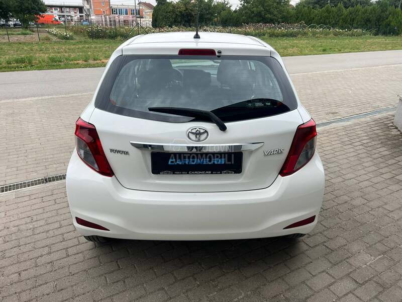 Toyota Yaris 1 . 0 /O R G  K M/
