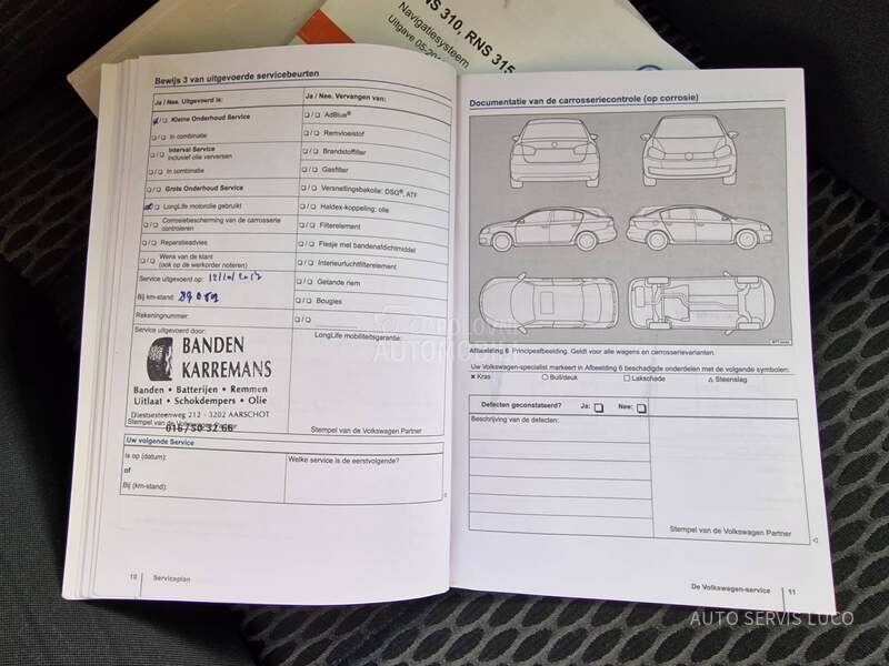 Volkswagen Golf 6 1.6 TDI  n a v i