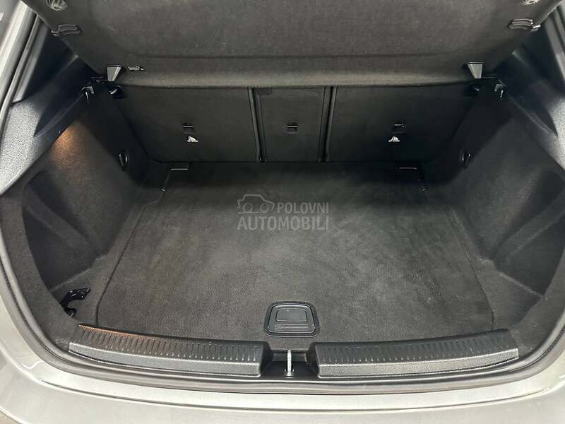 Mercedes Benz A 180 SPORT AUT