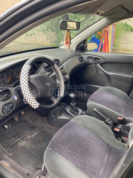Ford Focus 1.8