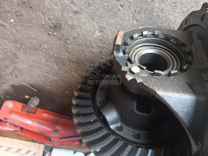 Deferencijal od Atega 815