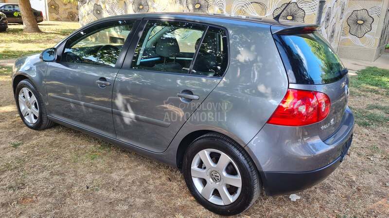 Volkswagen Golf 5 NOV.OO