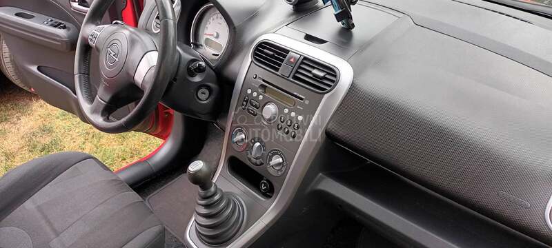 Opel Agila 