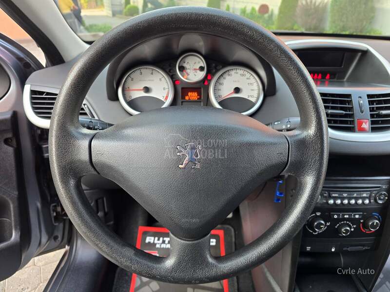 Peugeot 207 1.4 8V BUKVALNO N0V