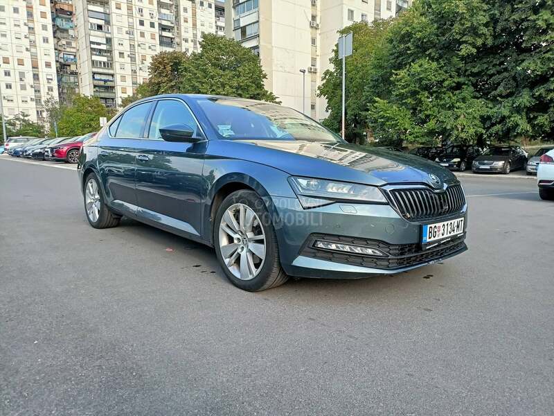 Škoda Superb 