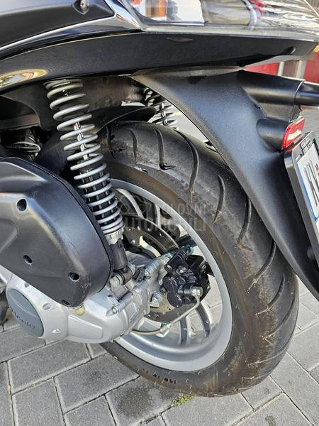 Piaggio Beverly