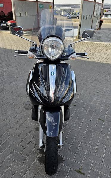 Piaggio Beverly