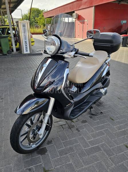 Piaggio Beverly