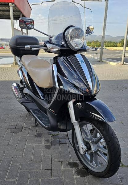 Piaggio Beverly