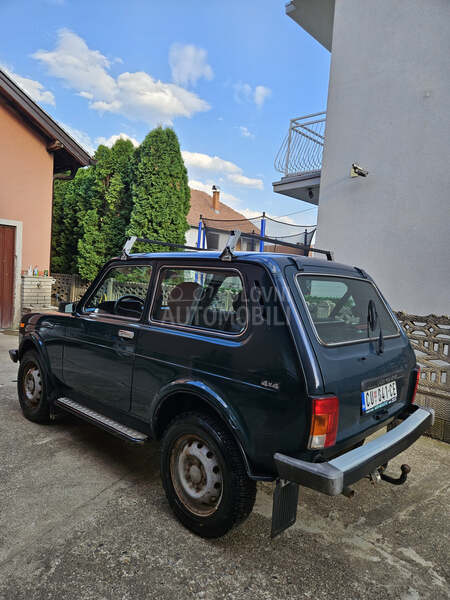 Lada Niva 1.7