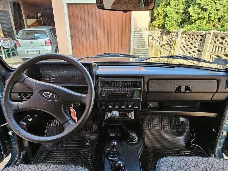 Lada Niva 1.7