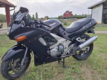 Kawasaki zzr 600