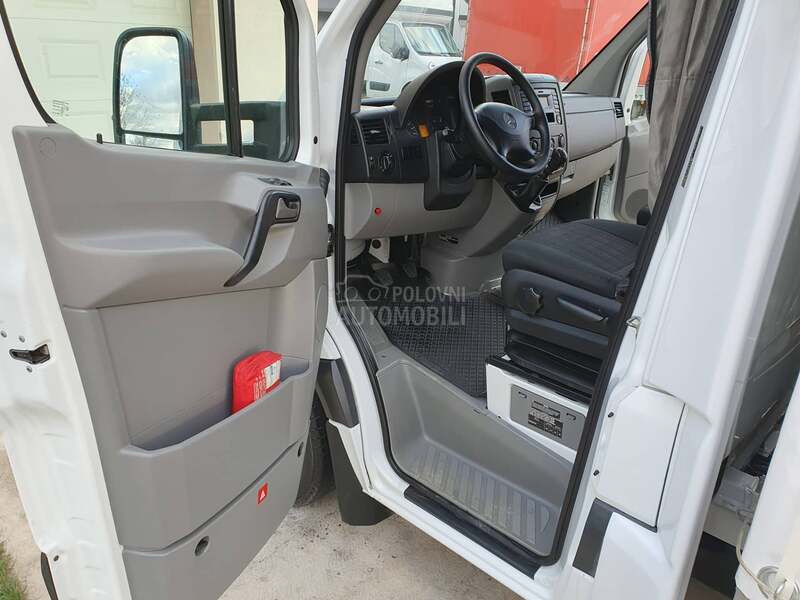 Mercedes Benz Sprinter RAMPA 316CDI CERADA NOV