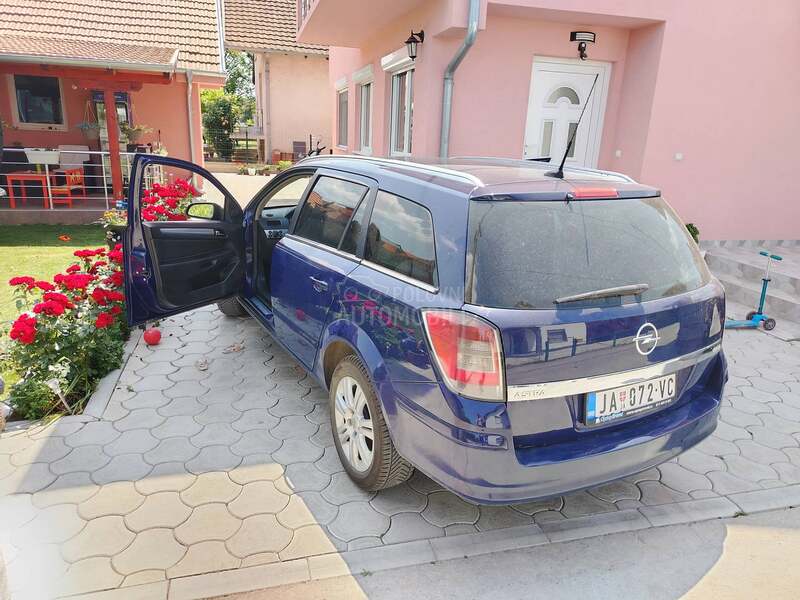 Opel Astra H cdt