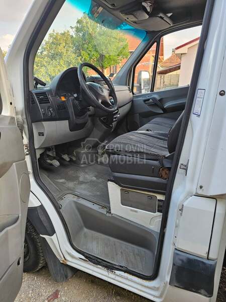 Mercedes Benz Sprinter